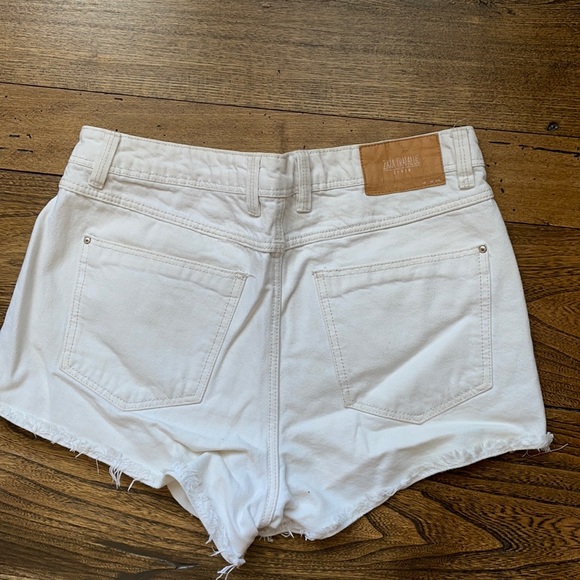 Zara white Jean shorts size 4 - Picture 2 of 3